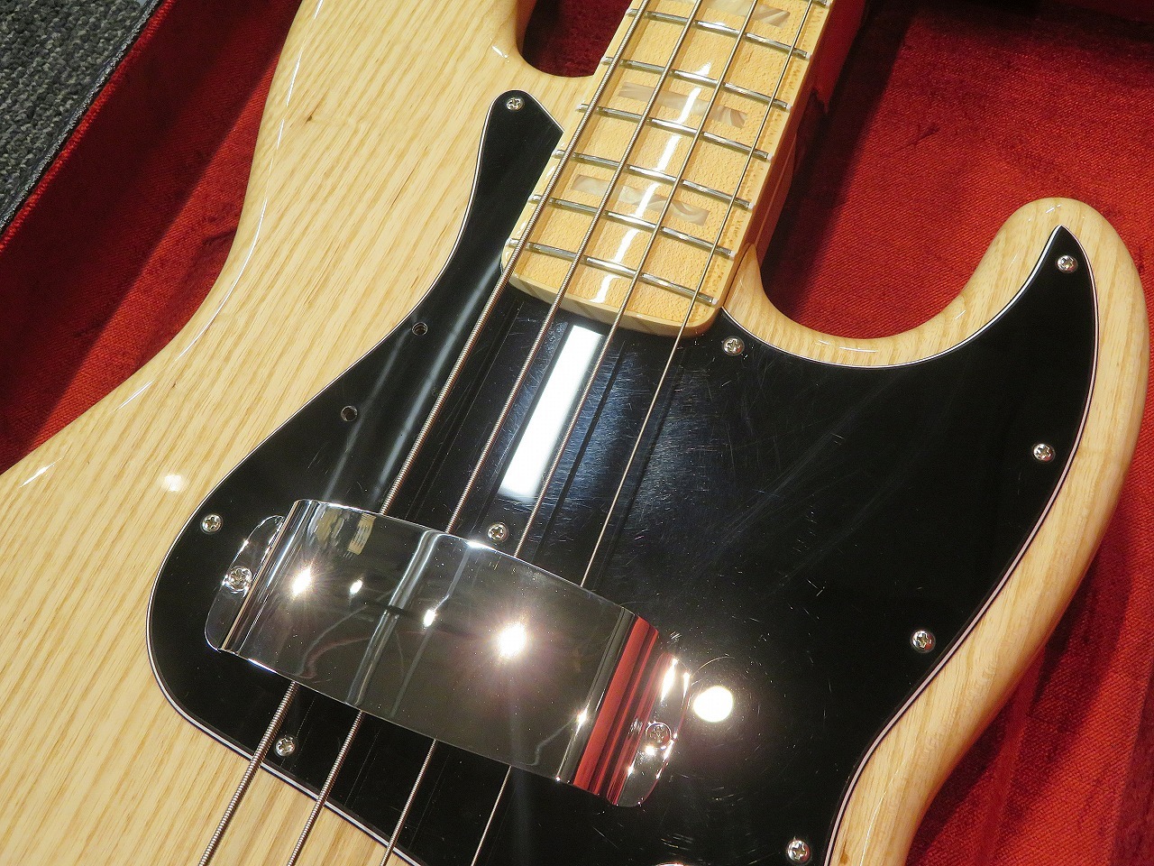 Fender Custom Shop 1975 Jazz Bass NOS -Faded Natural-【フェンス