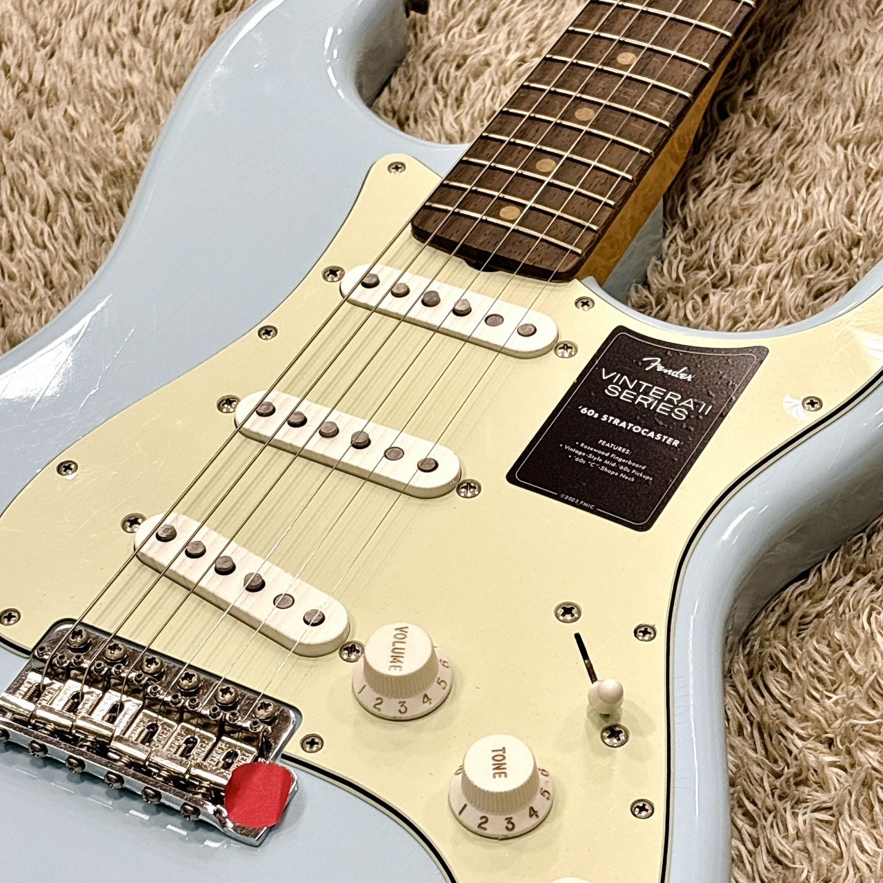 Fender Limited Edition Vintera II Road Worn '60s