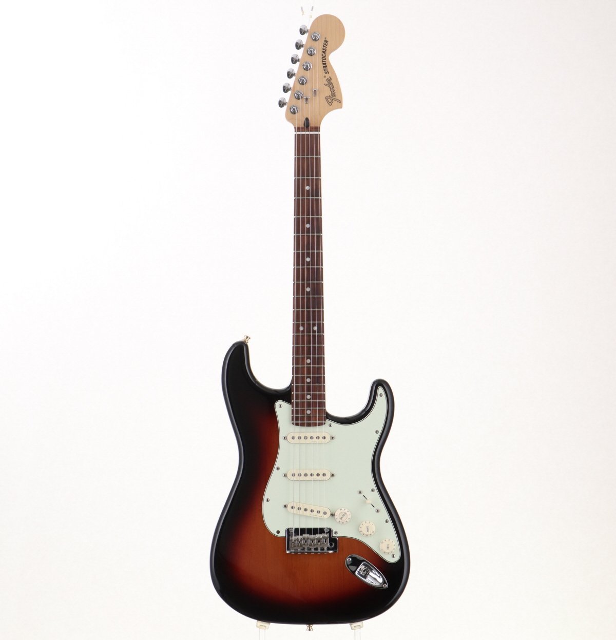 Fender Deluxe Roadhouse Stratocaster 3Tone Sunburst