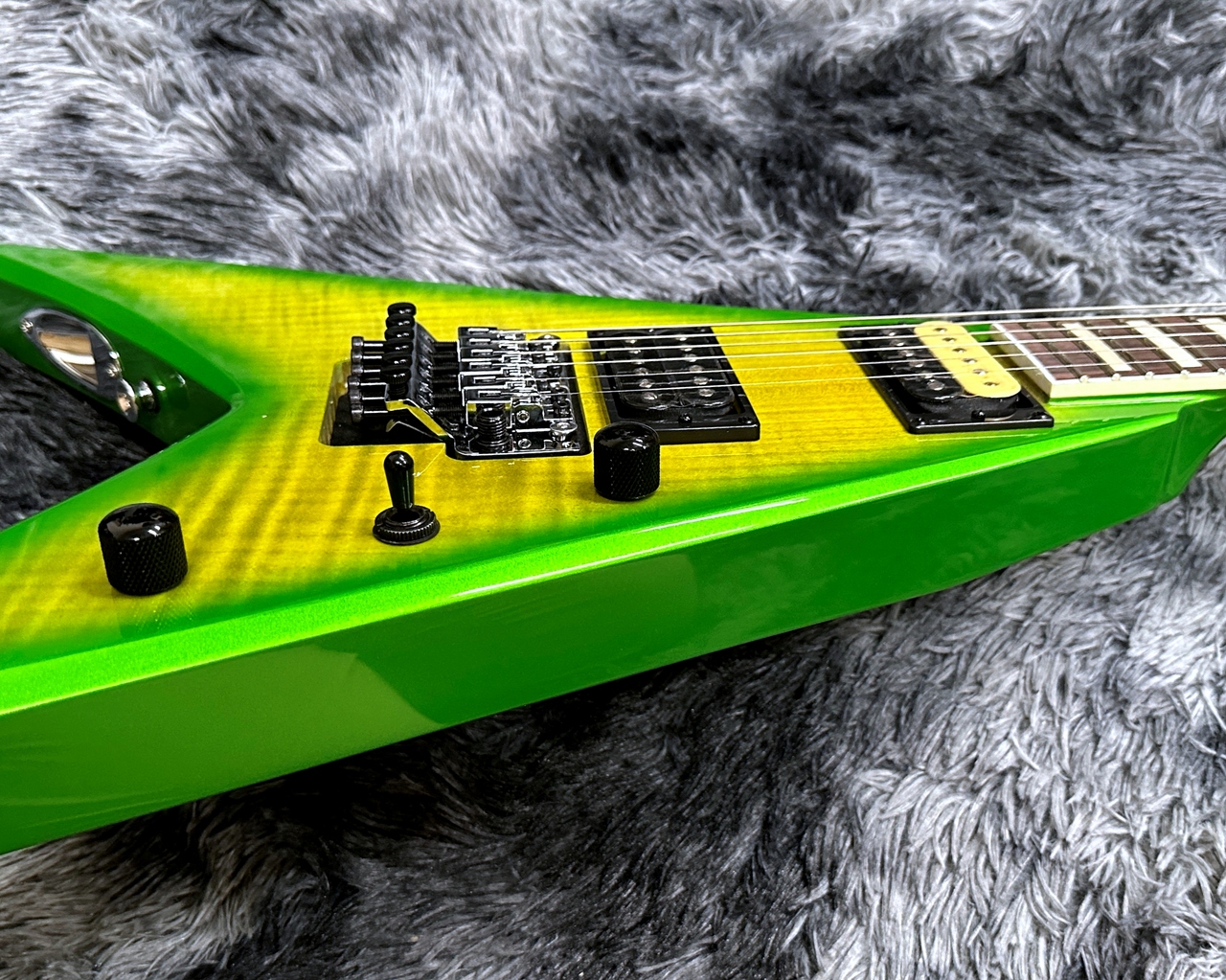 Jackson X Series Signature Scott Ian KVX King V Baldini