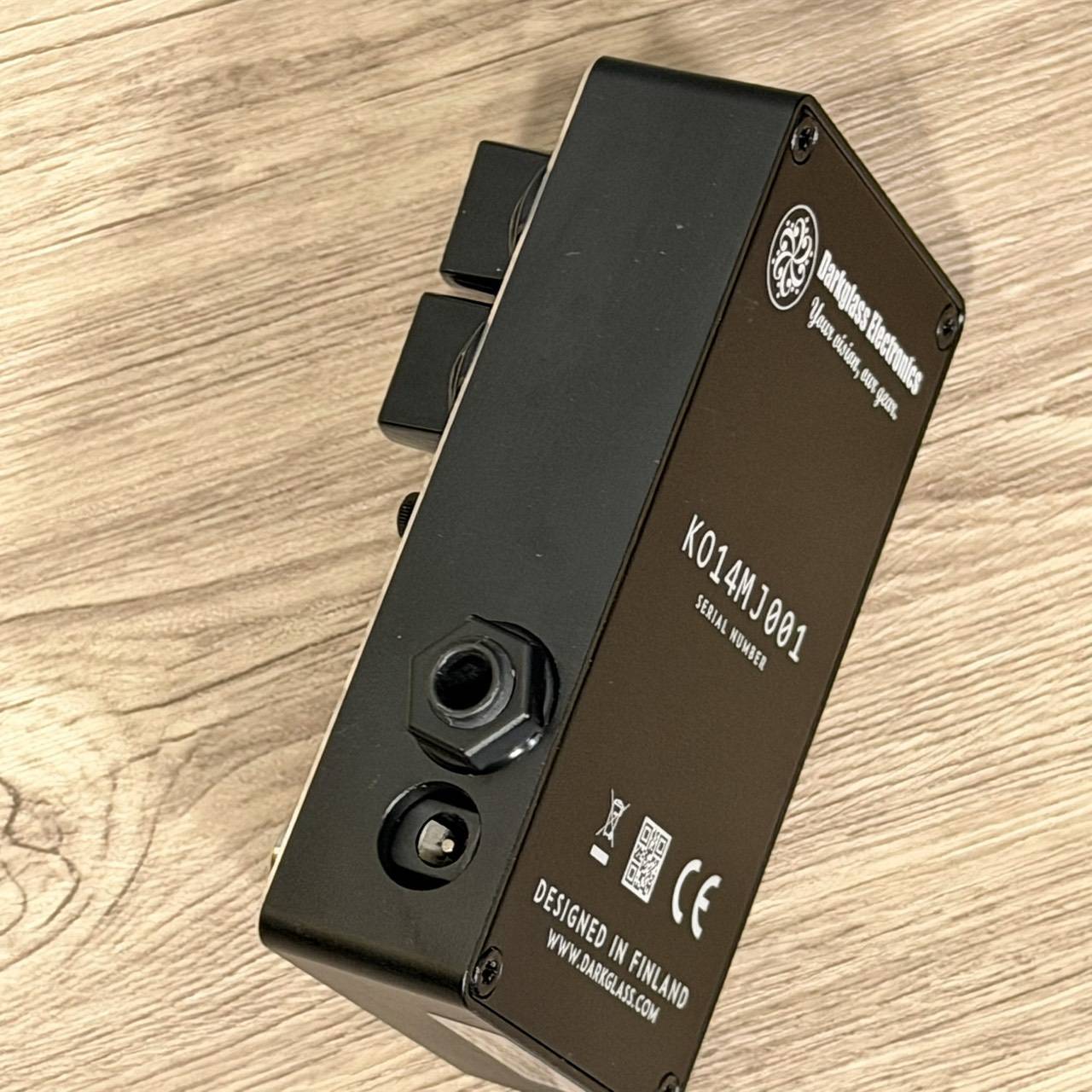 Darkglass Electronics Harmonic Booster 2.0 ベースプリアンプ