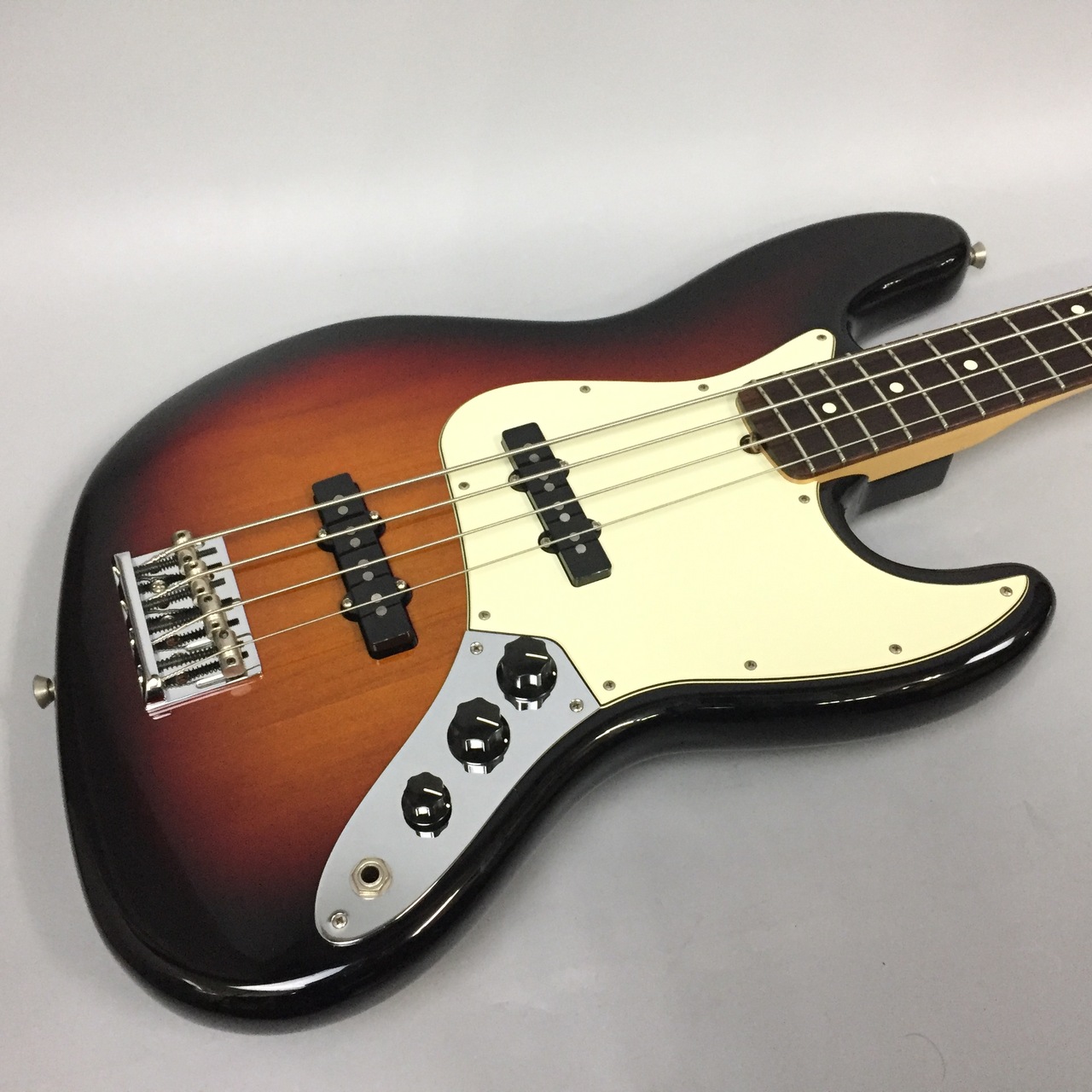 Fender American Professional Jazz Bass 3TS 2018年製（中古
