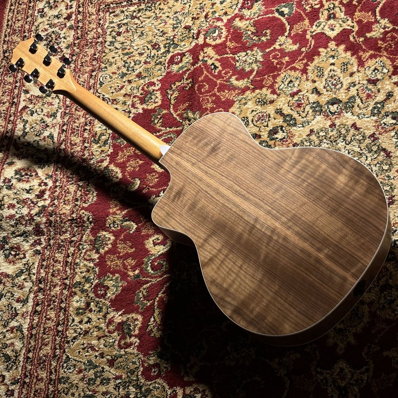 Taylor 214ce Walnut【現物画像】（新品/送料無料）【楽器検索デジマート】