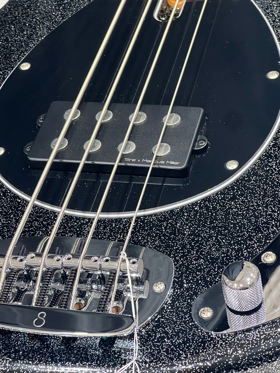 Sire Marcus Miller Z3 4-String SPBK（新品/送料無料）【楽器検索