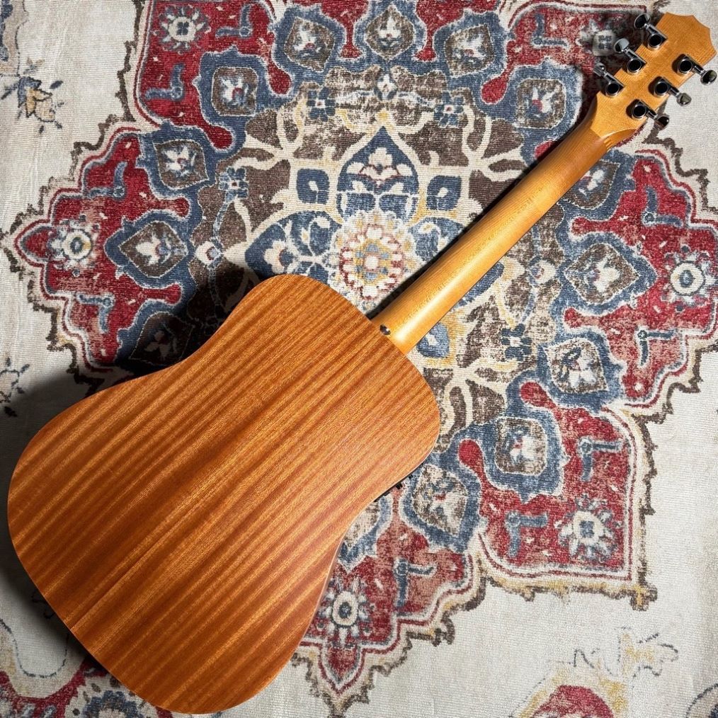 Taylor TSBTe Taylor Swift Baby Taylor-e エレアコ ミニ