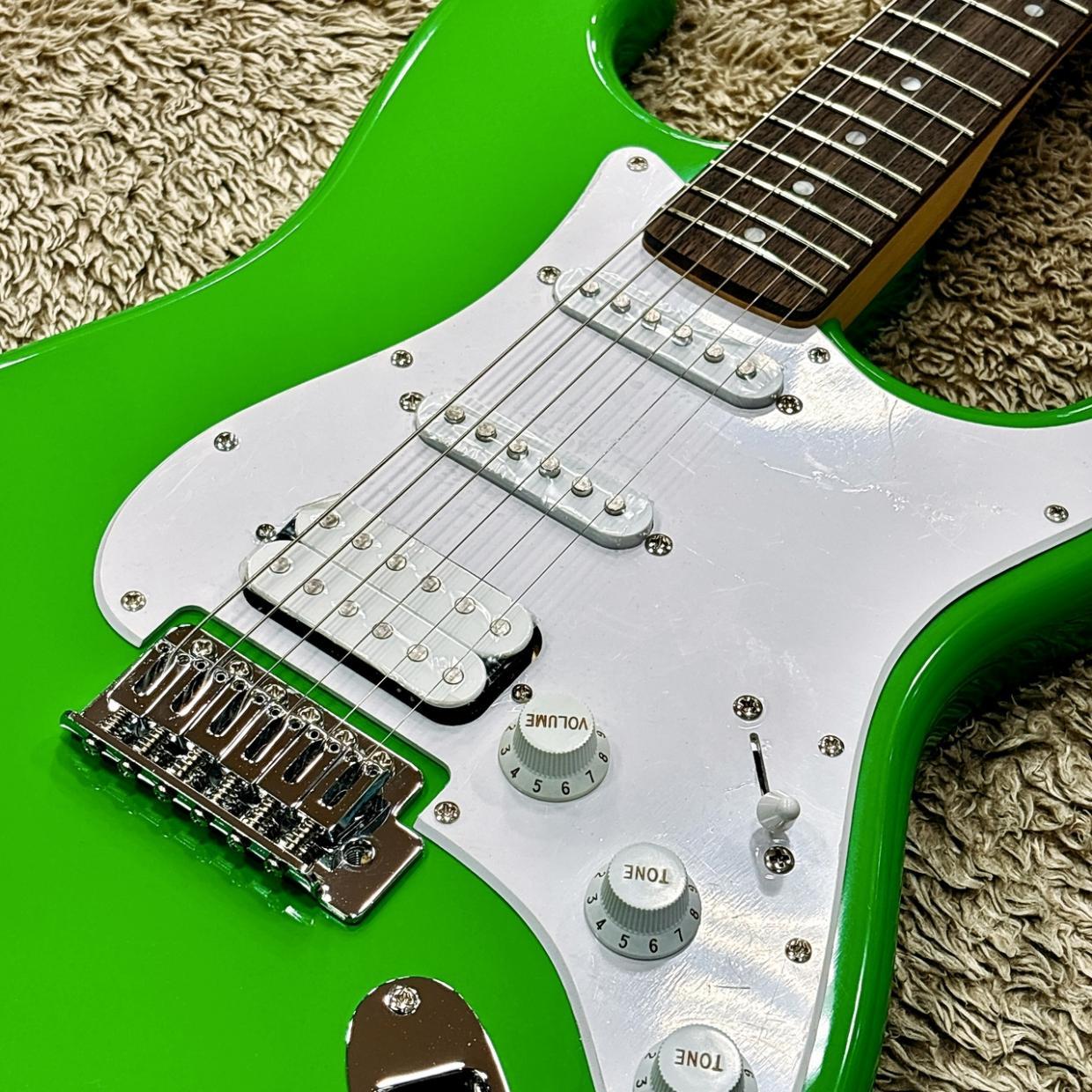 Squier by Fender FSR Sonic Stratocaster HSS Lime Green / Laurel
