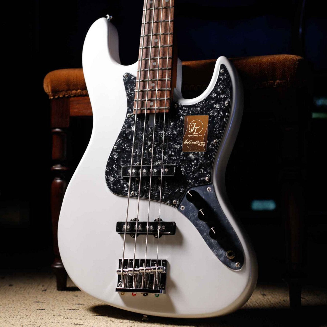 Bacchus WL604-RSM/R PWH (Pearl White)（新品/送料無料）【楽器検索