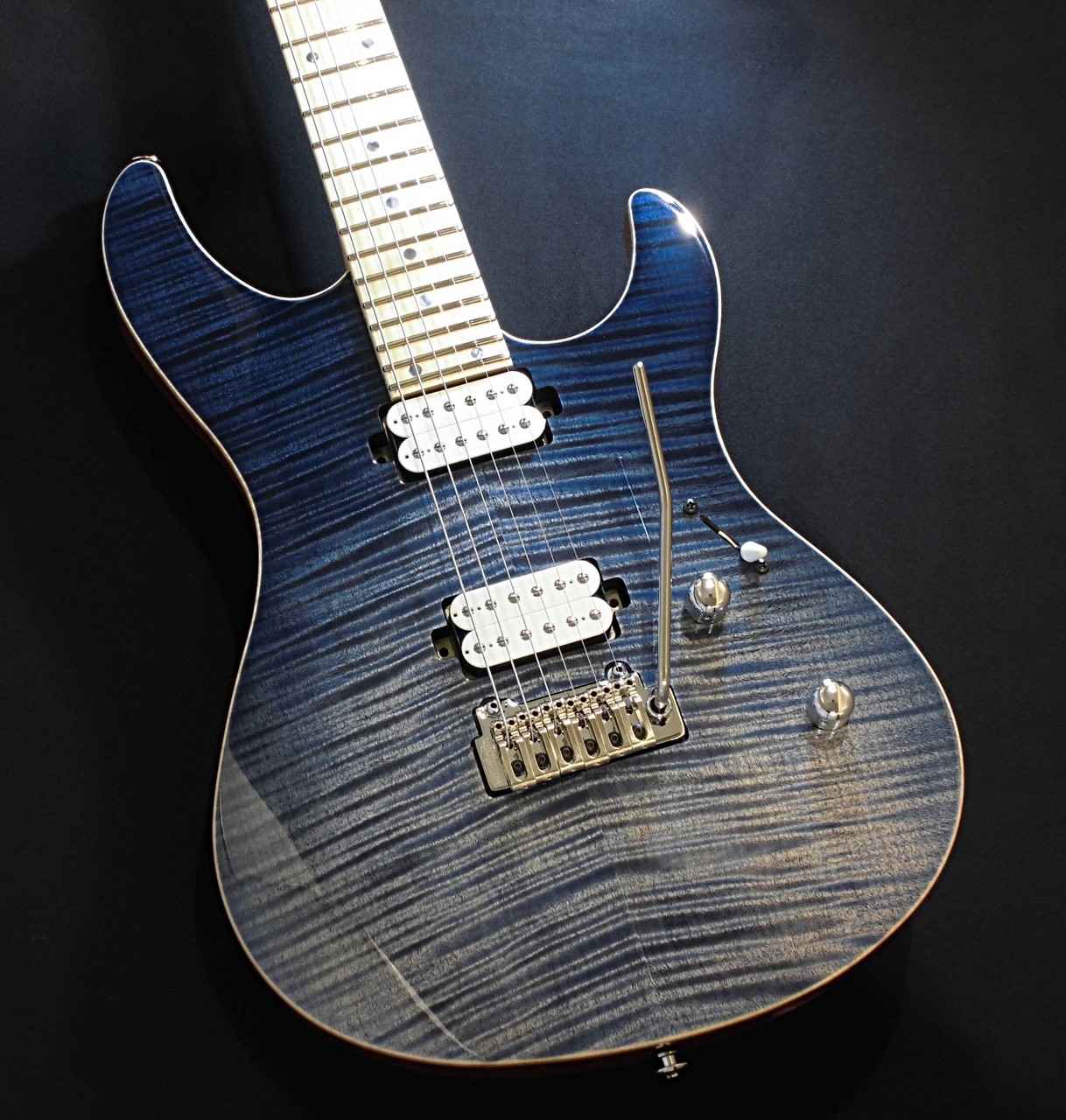 Black Smoker Futura-S HH / 4A Flame Top / Stem Wave Lazuli