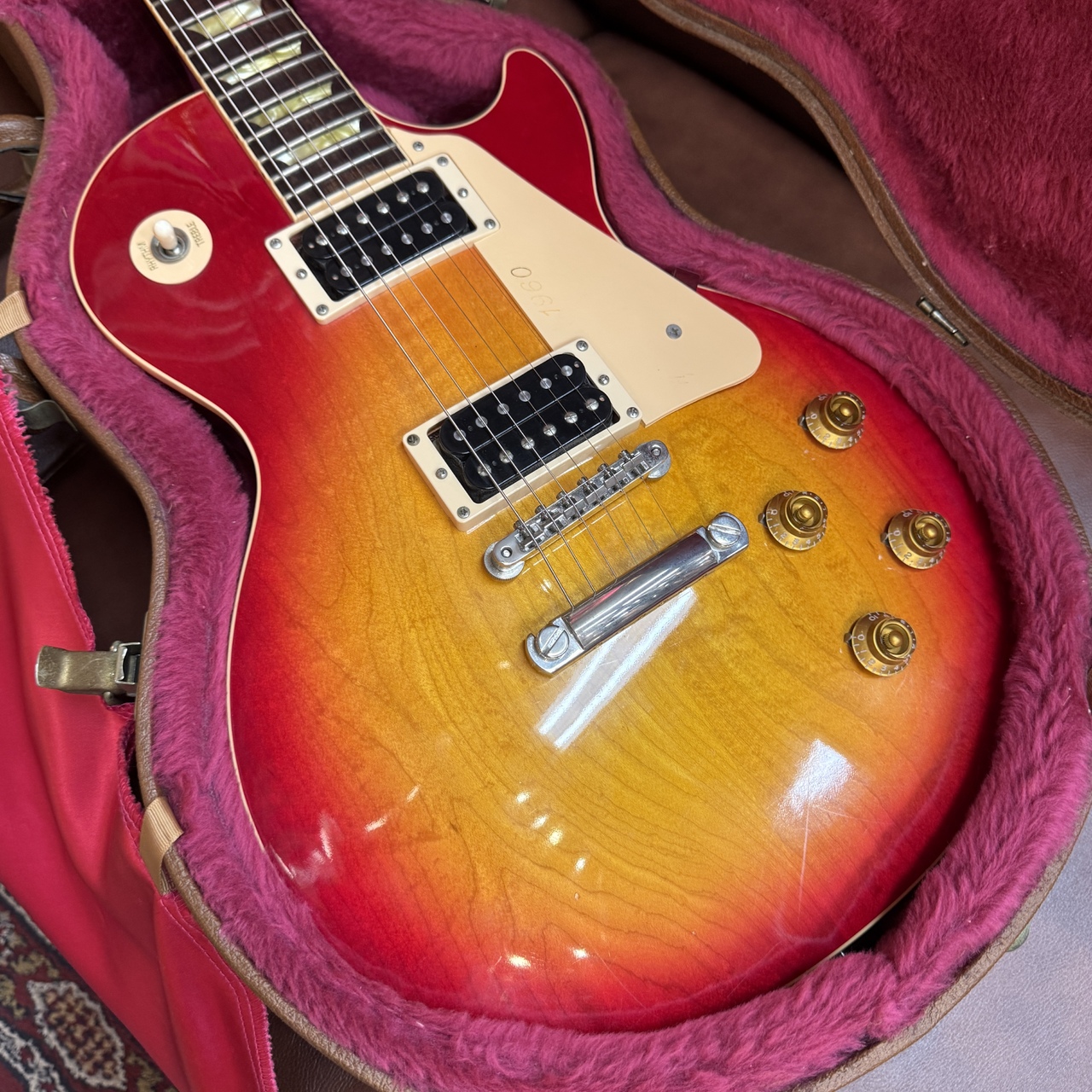 Gibson 【ヘビーウェイト個体】1960 Les Paul Classic Cherry Sunburst