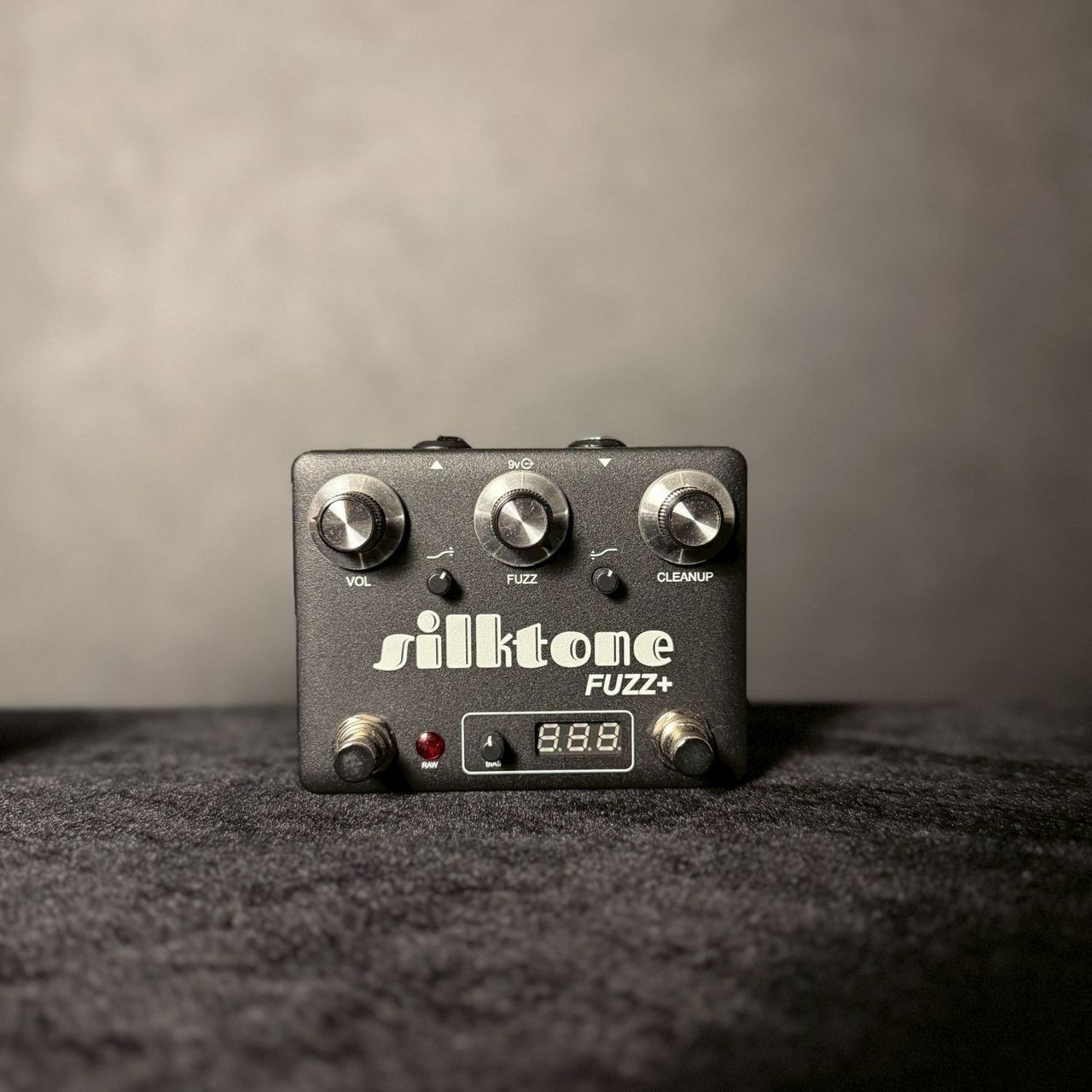 Silktone Fuzz + Black【即納可能】2025/11/15更新（新品/送料無料
