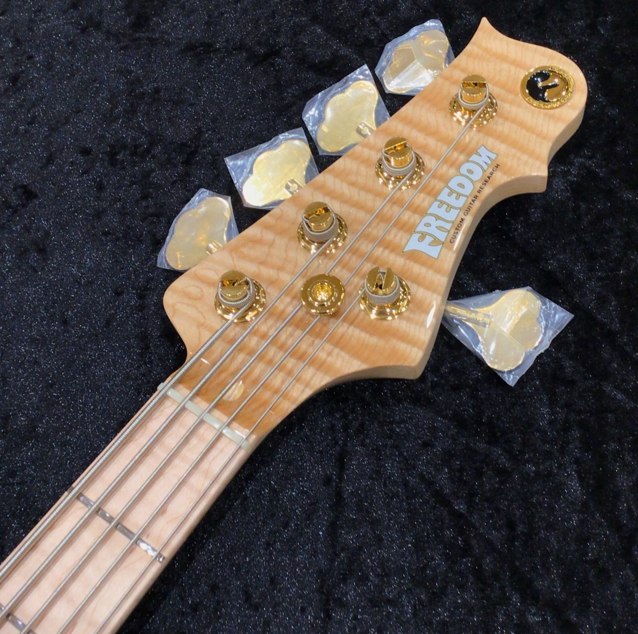 FREEDOM CUSTOM GUITAR RESEARCH Rhino-5 Premium Grade Flamed Maple