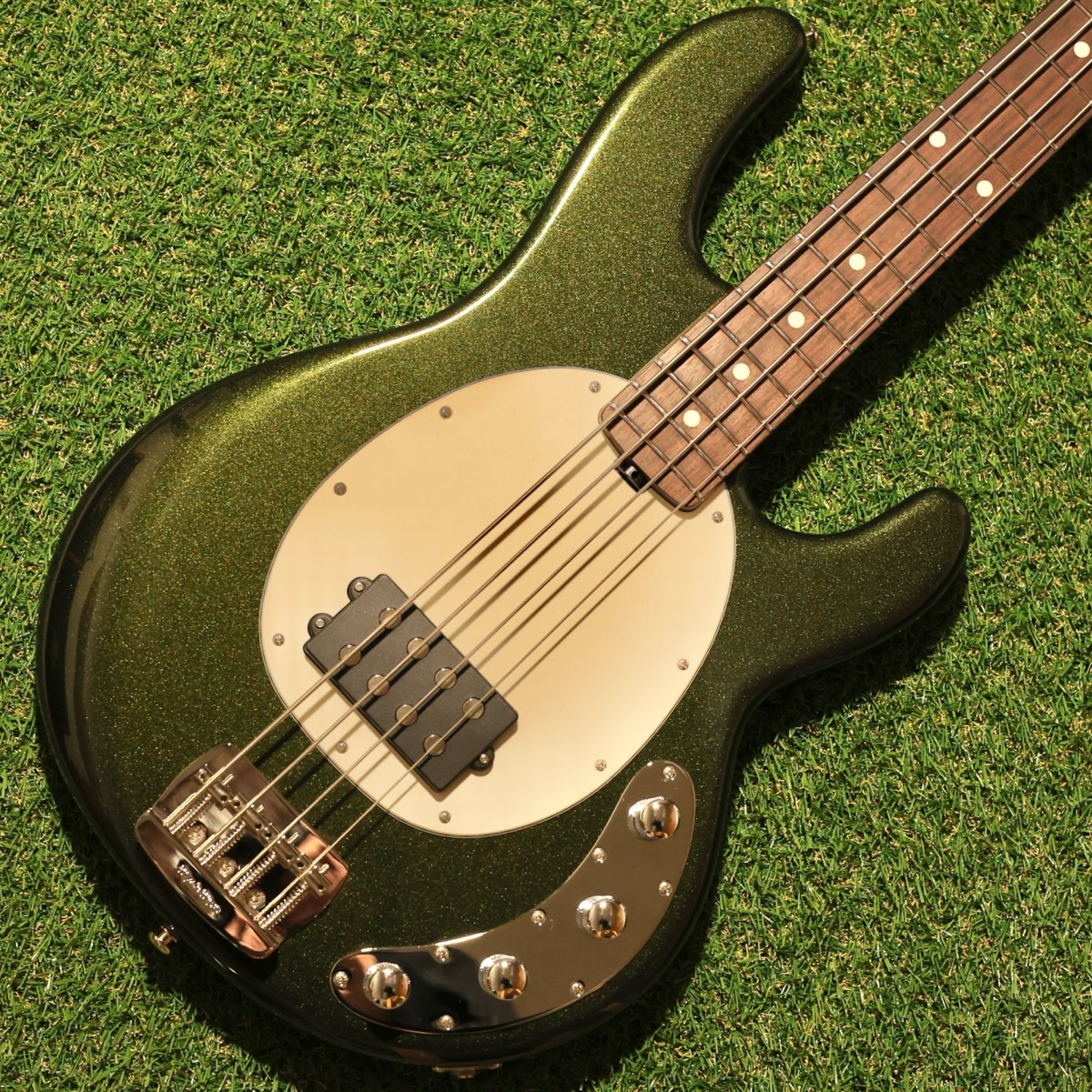 MUSIC MAN Stingray 4 Special - Fallout Green-【#K09245】【4.01kg