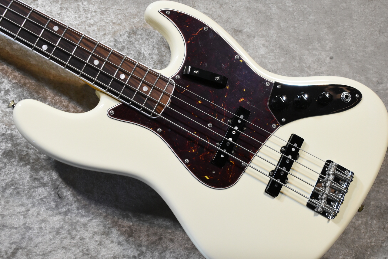 Fender American Vintage II 1966 Jazz Bass -Olympic White