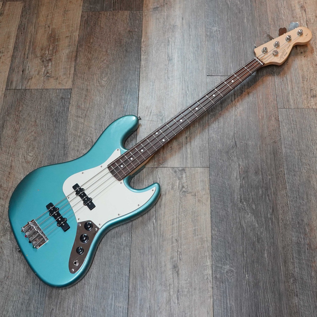 Squier by Fender Affinity Jazz Bass（中古）【楽器検索デジマート】