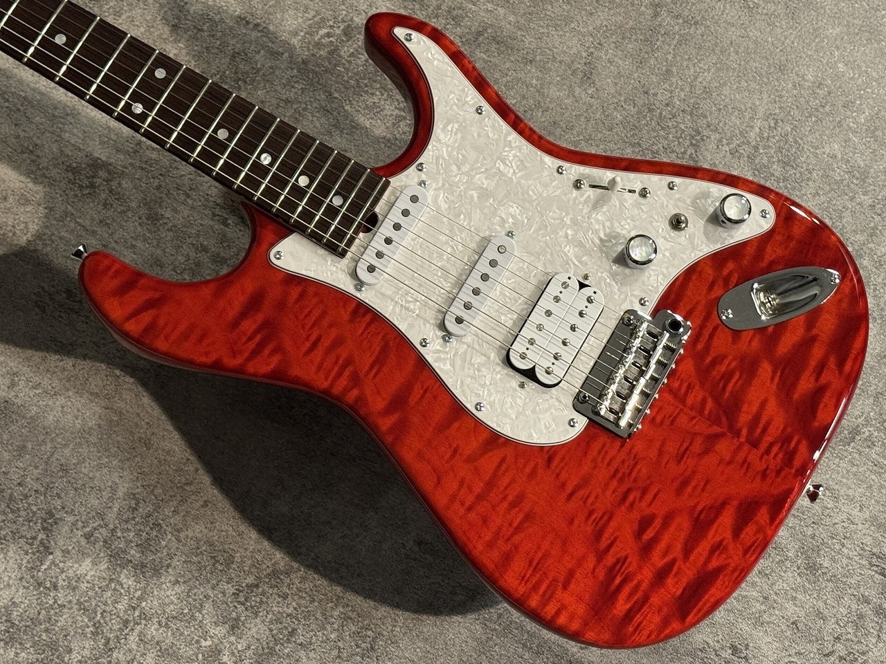 ギター Kino frawdit 22F SSH Ash/Flame Tochi Top frawdit 22F SSH Trans Scarlet | 【クロサワ楽器店オンラインショップ