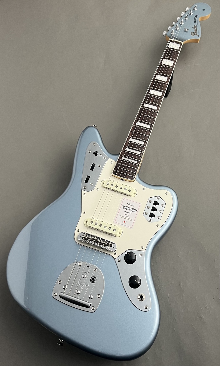 Fender 2023 Collection MIJ Traditional Late 60s Jaguar Ice Blue