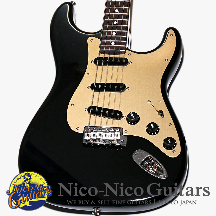 フェンダーストラスキャスター ストラトキャスター70周年を祝う、Fender Flagship Tokyo限定