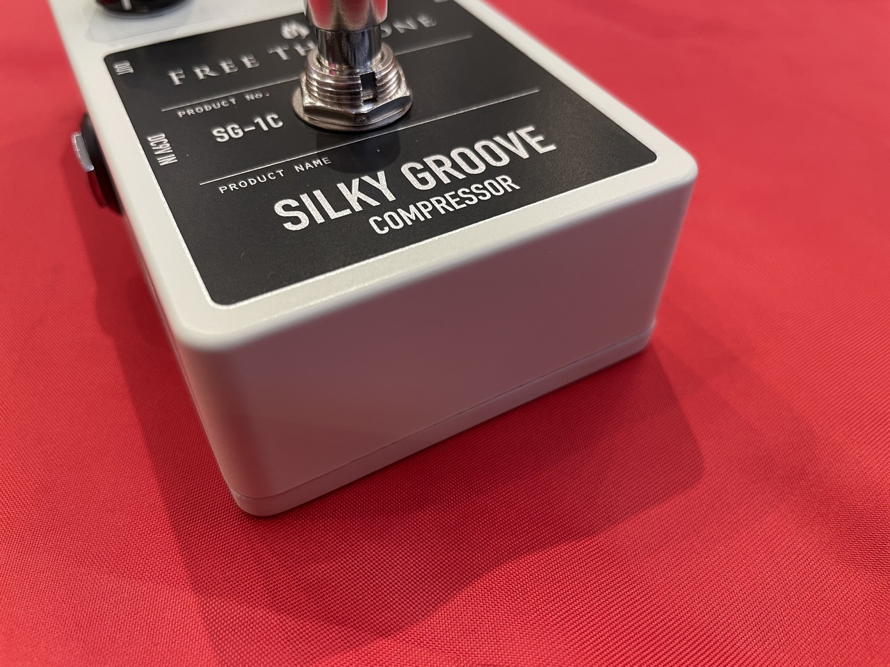 本日限定金額。Free The Tone SG-1C Silky Groove