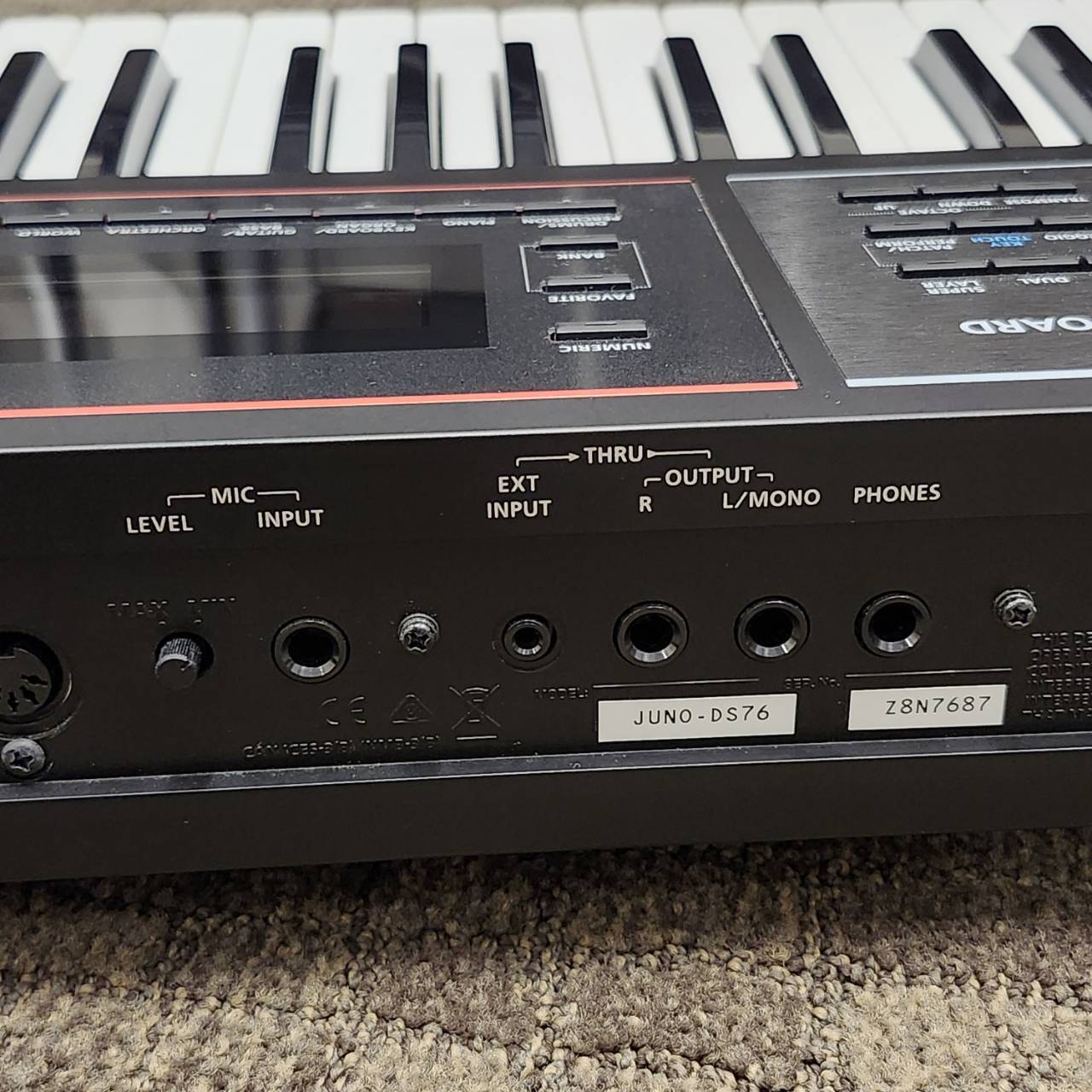 Roland JUNO-DS76 シンセサイザー Roland JUNO-DS76 76-key Synthesizer | Sweetwater