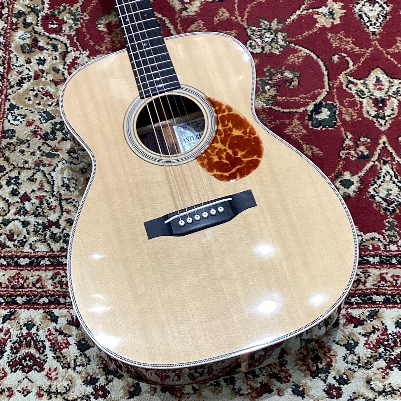 ASTURIAS TRAD OM Reverence 【現物写真】（新品特価/送料無料）【楽器