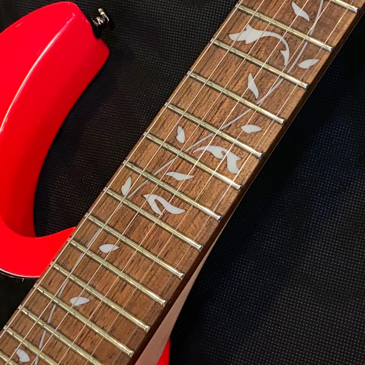 Ibanez JEMJRSP PK(Pink) （新品特価）【楽器検索デジマート】