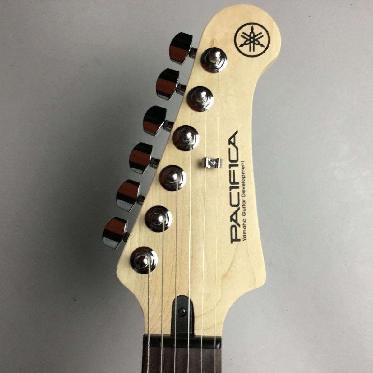 YAMAHA PACIFICA112V BL(ブラック) |現物画像（新品/送料無料）【楽器