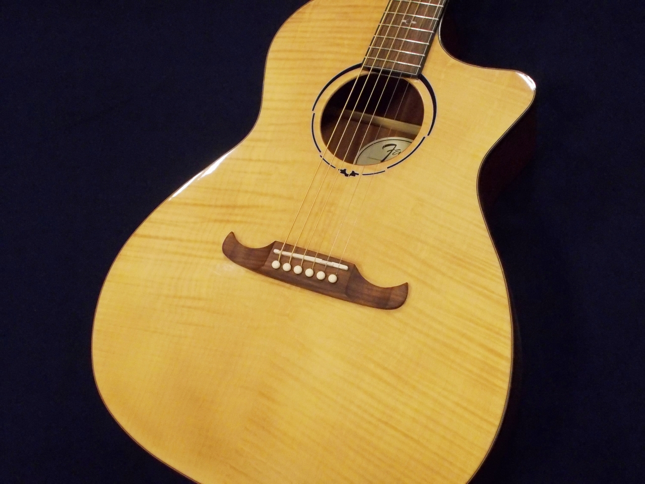 Fender エレアコ fa-345ce フェンダー ギター写真のソフトケース付きます