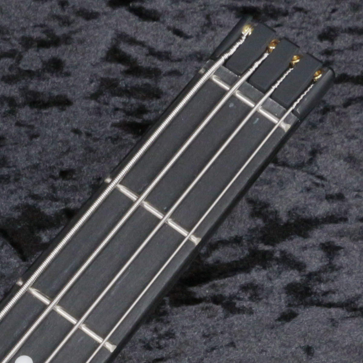 Steinberger XT-2 Standard Outfit Black (4-string) ヘッドレス【新宿
