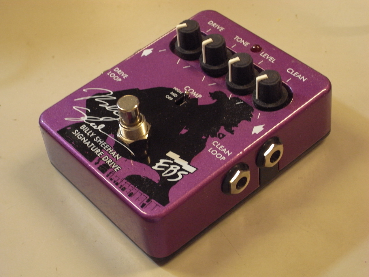 美品 EBS Billy Sheehan Signature Drive コンプ EBS Billy Sheehan Signature Drive Pedal（中古）【楽器検索デジマート】