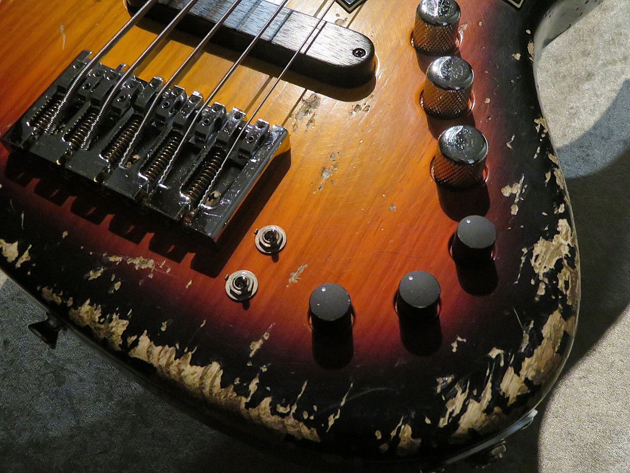 Xotic XJ-1T 5st Ash/R -3 Tone Sunburst / Heavy Aged Lacquer