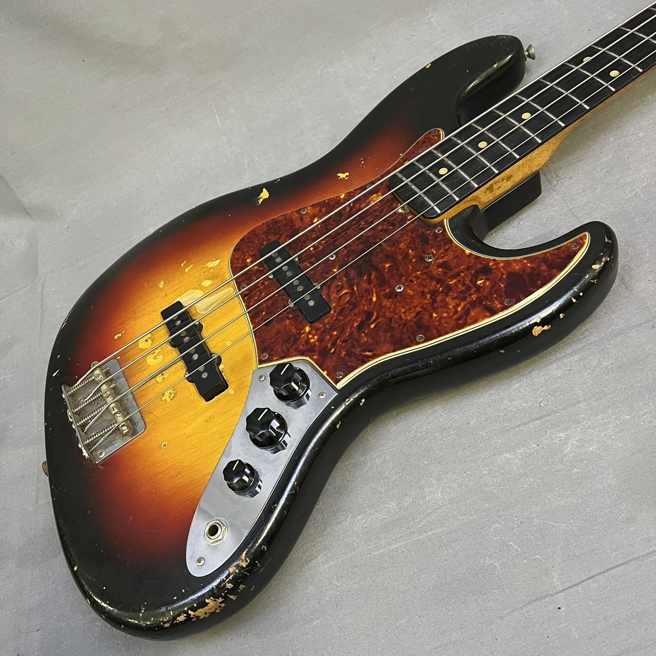 Fender 1964 Jazz Bass【4.18kg】（ビンテージ）【楽器検索デジマート】