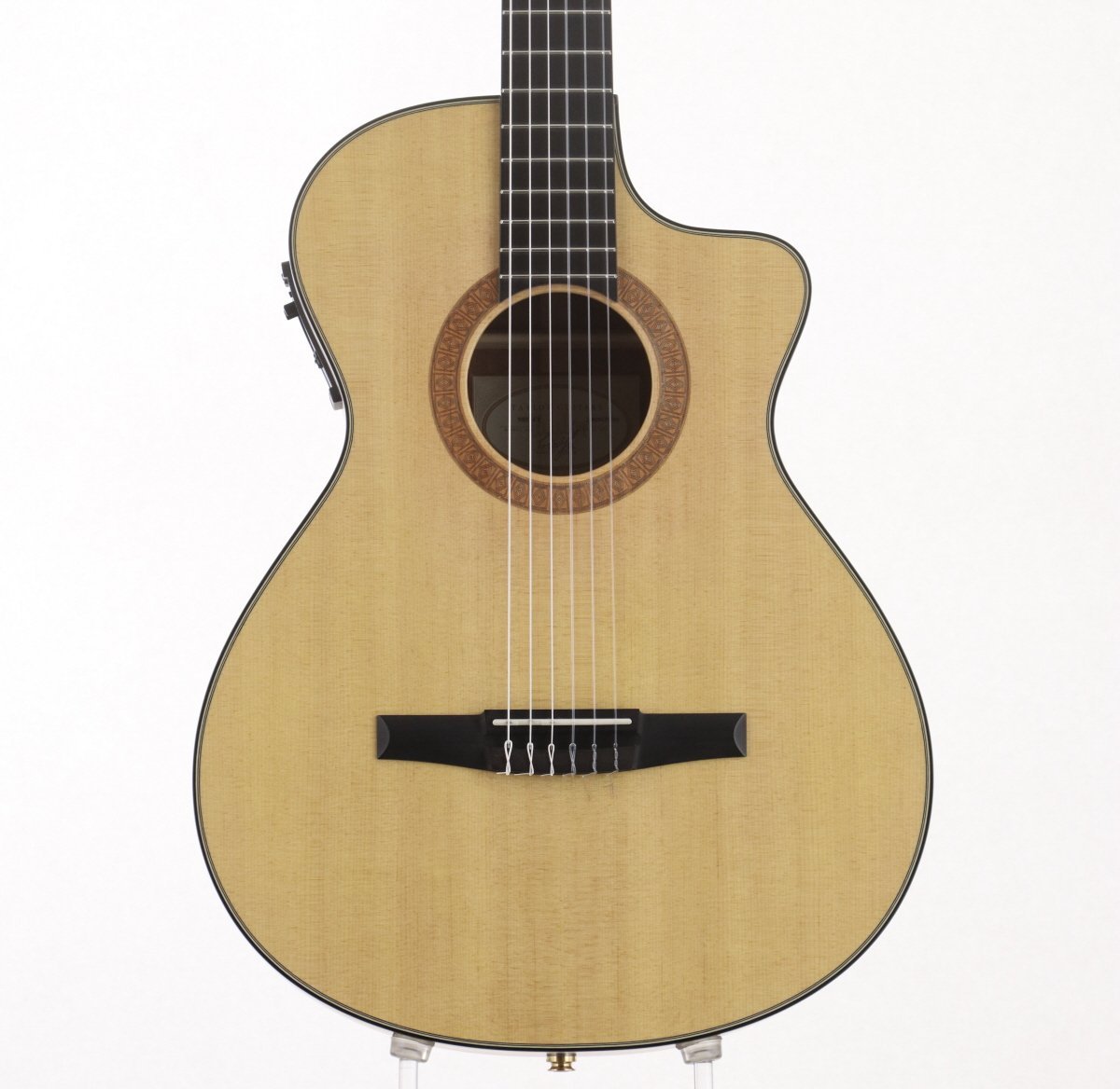 Taylor NS32ce Natural【新宿店】（中古/送料無料）【楽器検索デジマート】