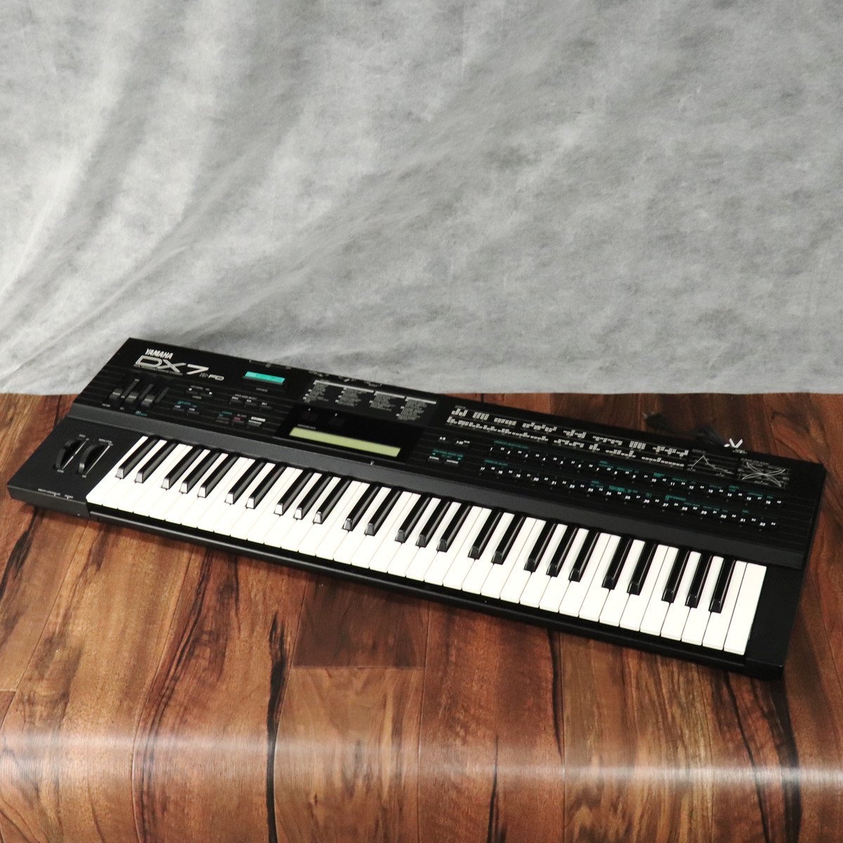 YAMAHA DX7II-FD 【梅田店】