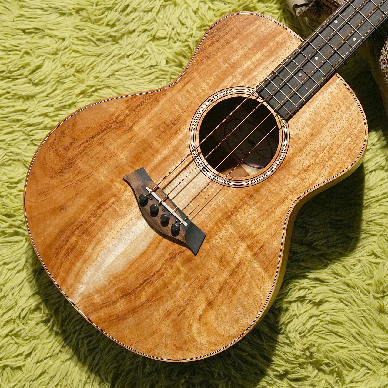 Taylor GS Mini-e Koa Bass #2209123237【華やかで美しいサップ入り ...