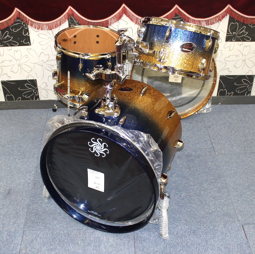 SAKAE OSAKA HERITAGE EVOLVE 20インチバスドラ3点セット（新品