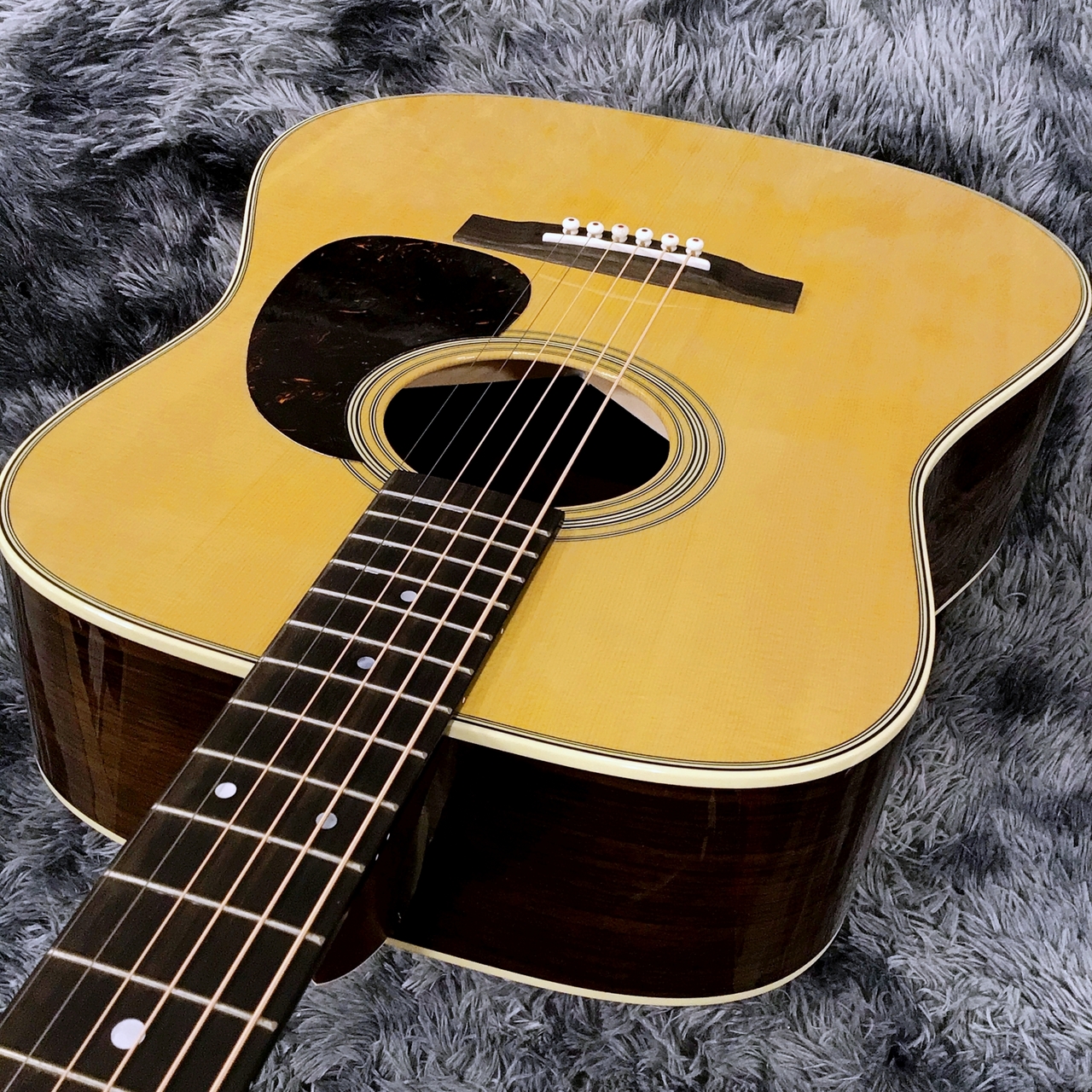 Martin Guitar Hard Case Molded Dreadnought 14 Fret D18 D28