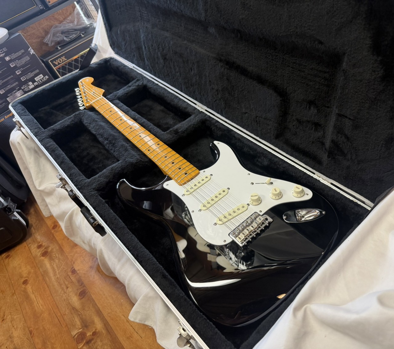 メーカー不明 ノーブランド エレキギター用ハードケース（中古）【楽器