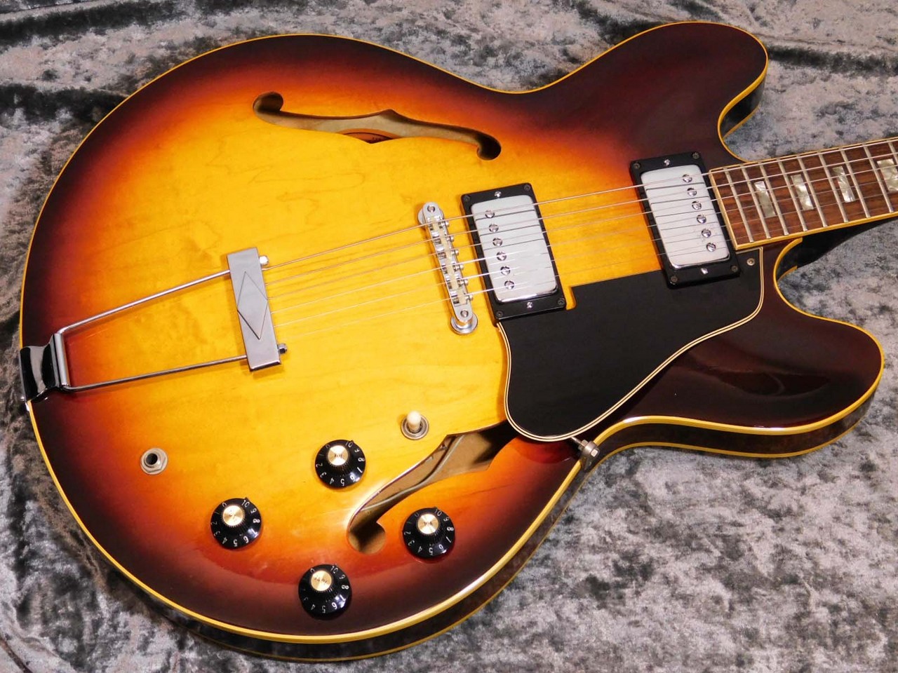 Gibson ES-335 TD '68（ビンテージ）【楽器検索デジマート】