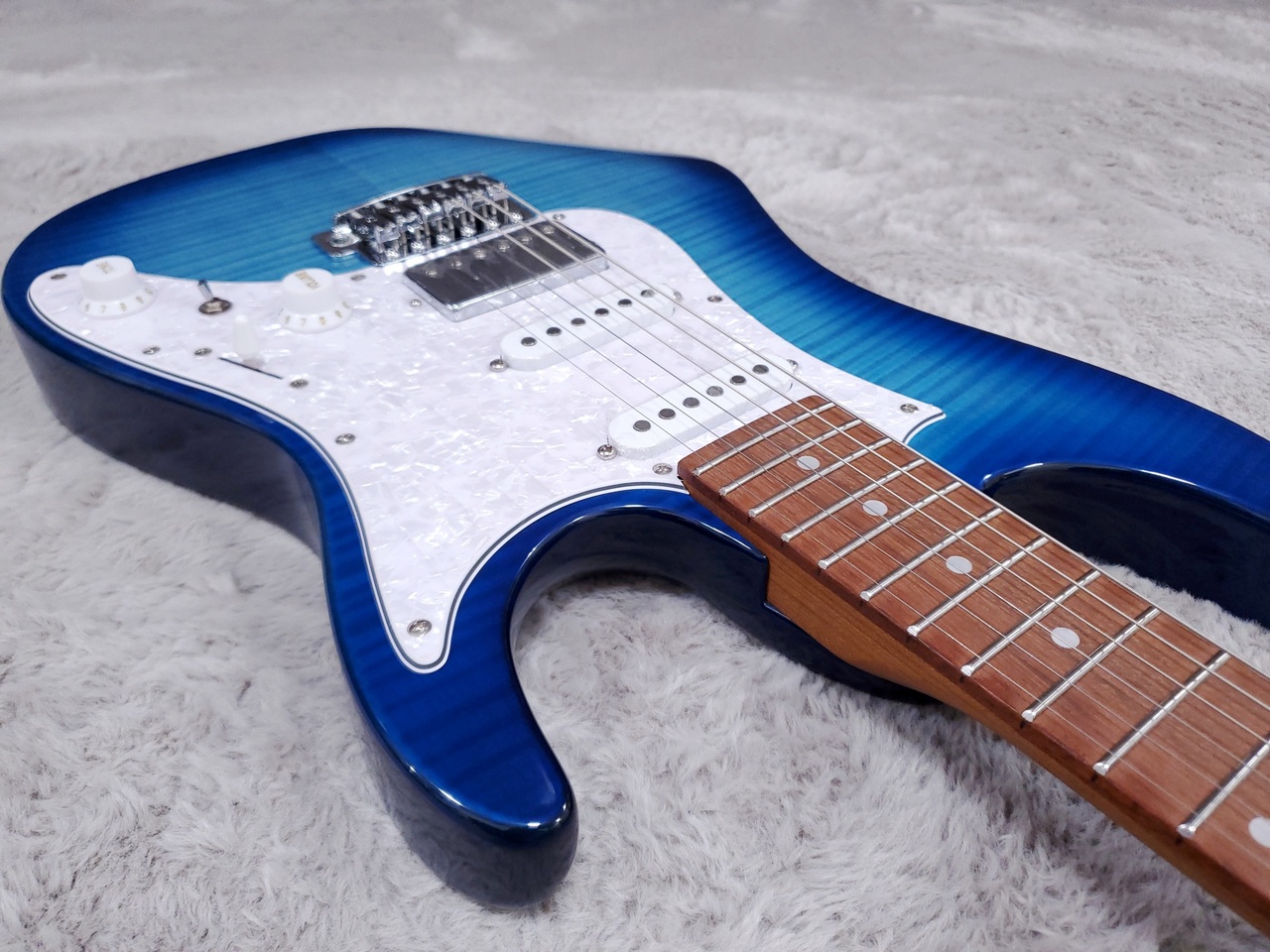Ibanez AZ22S1F Transparent Turquoise Burst（新品）【楽器検索