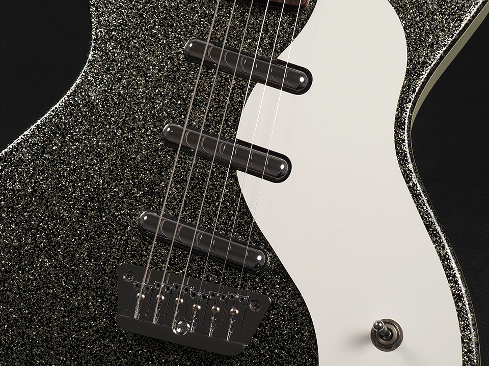 Danelectro DC-3 PRO ~Silver Metalflake~（中古）［デジマートSALE