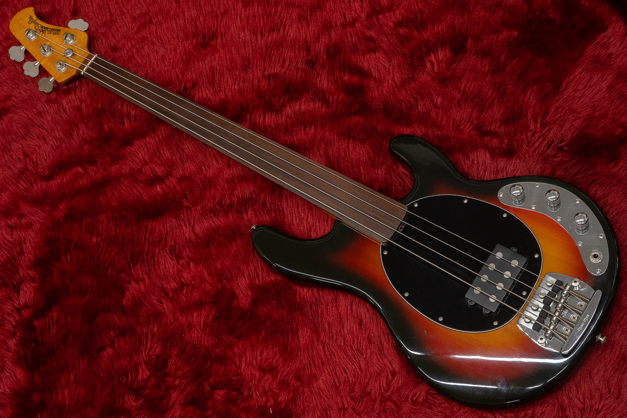 ErnieBall MusicMan StingRay エレキベース　レフティ Ernie Ball Music Man StingRay Special H Electric Bass Guitar