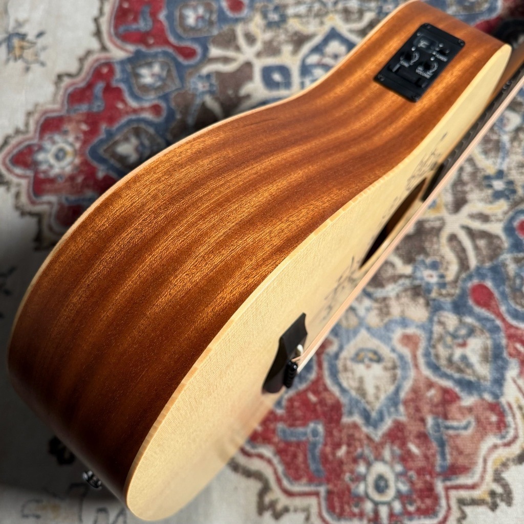 Taylor TSBTe Taylor Swift Baby Taylor-e エレアコ ミニ