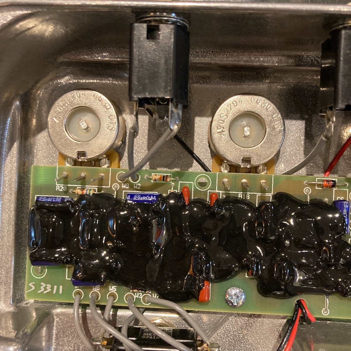 【中古】Partspipe KLON Centaur Silver Klon Centaur - Silver (No Horsie) Overdrive Pedal (1999) – Elderly