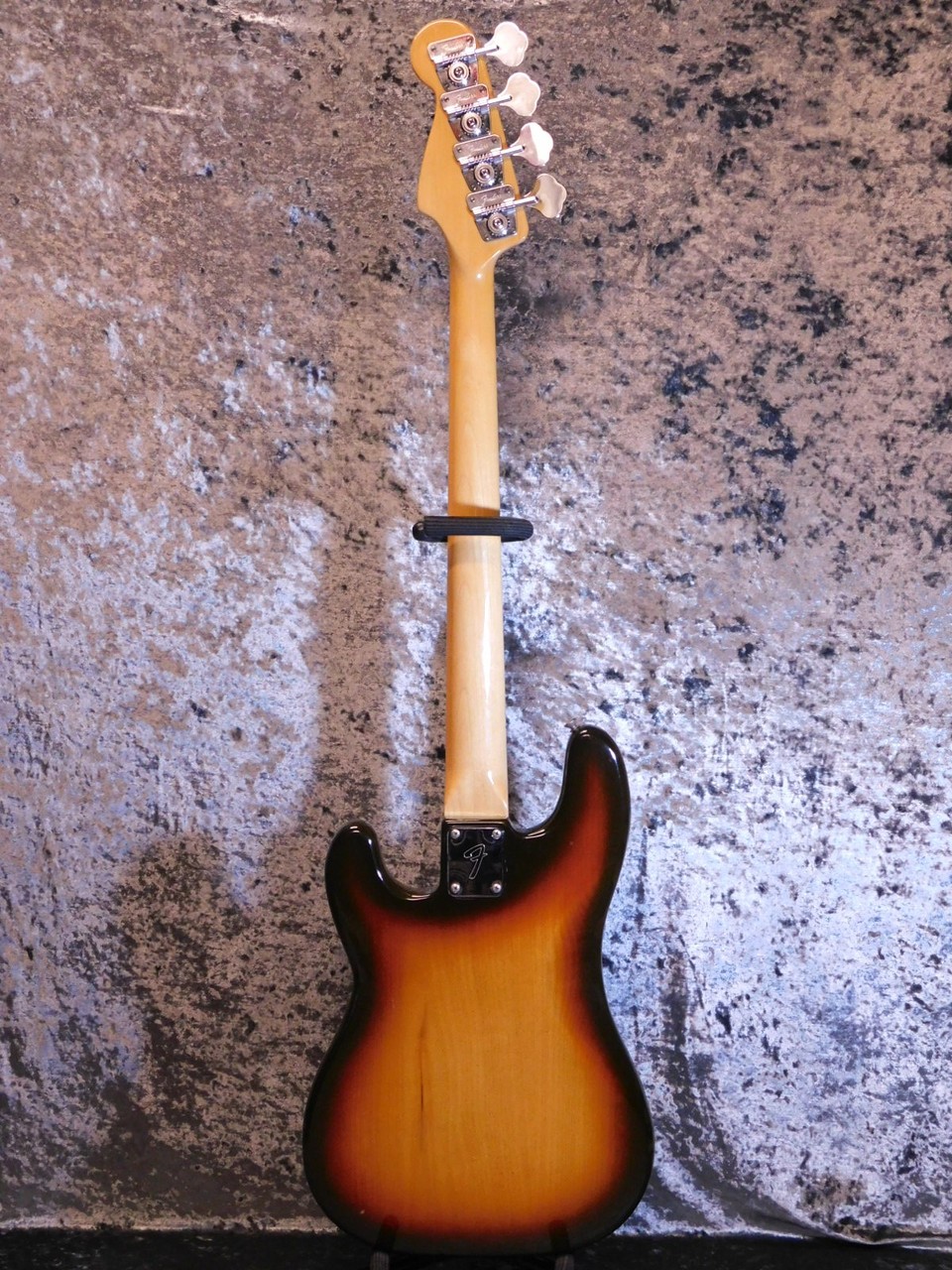 Fender Precision Bass '80（ビンテージ）【楽器検索デジマート】