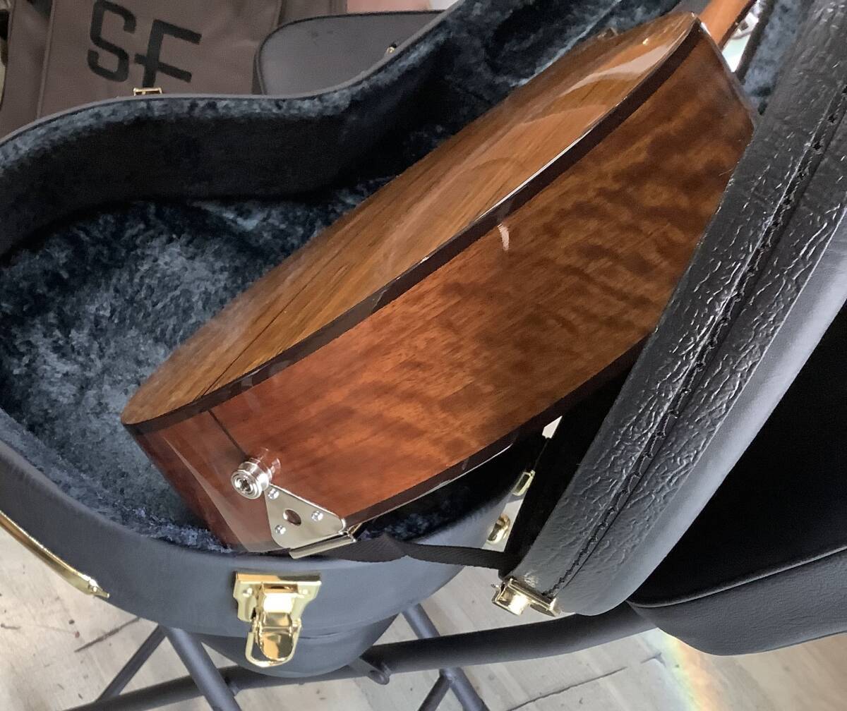 K.Yairi Boy2 【 Irish Bouzouki 】 マイク搭載 【 Kヤイリ アイ