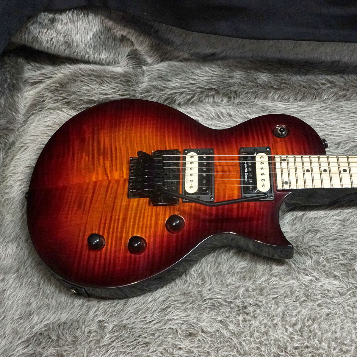 KRAMER Assault Plus Bengal Burst（新品/送料無料）【楽器検索デジマート】