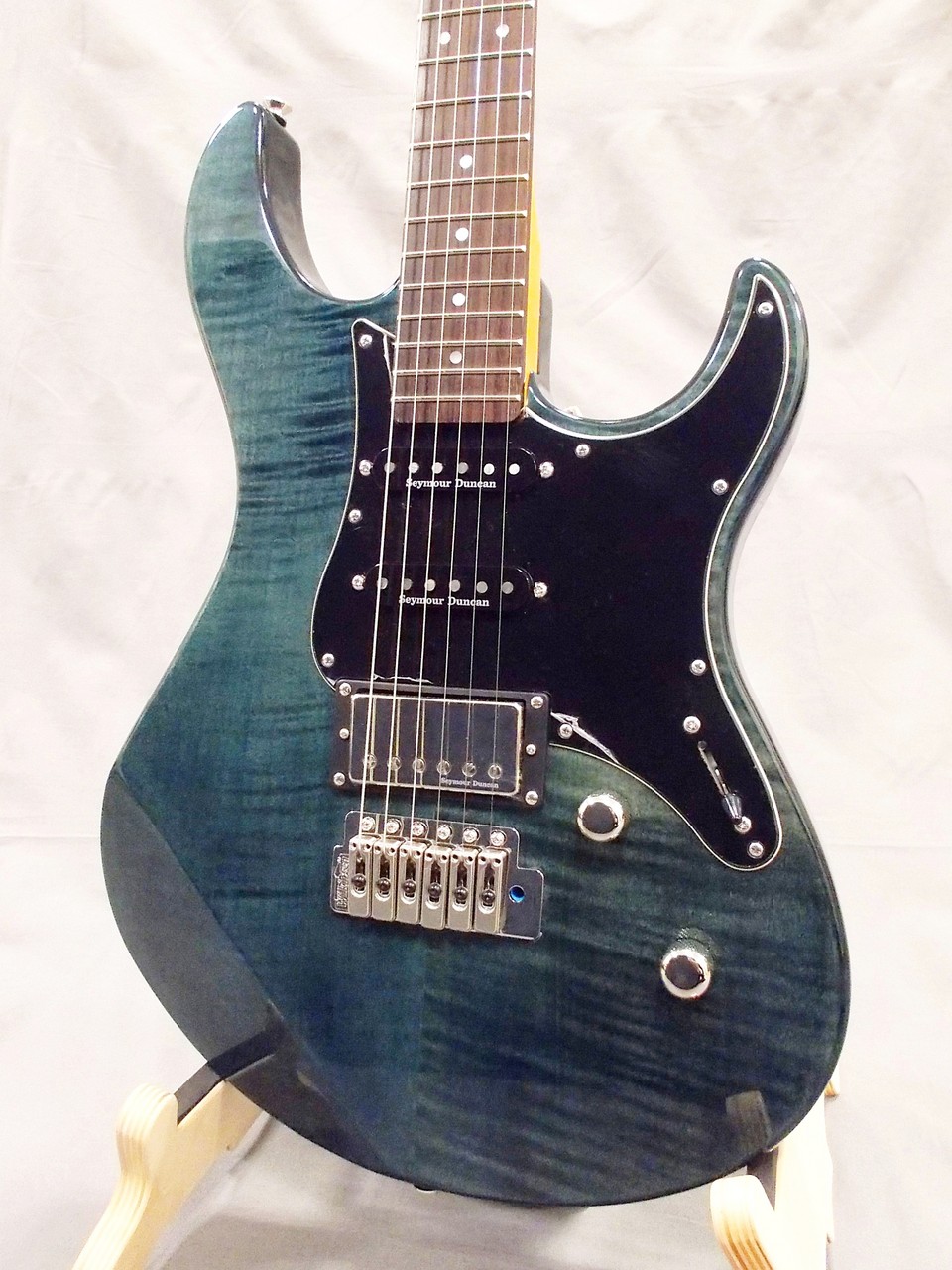 YAMAHA Pacifica PAC612VIIFM インディゴブルー Yamaha PAC612IIVFM Pacifica Electric Guitar