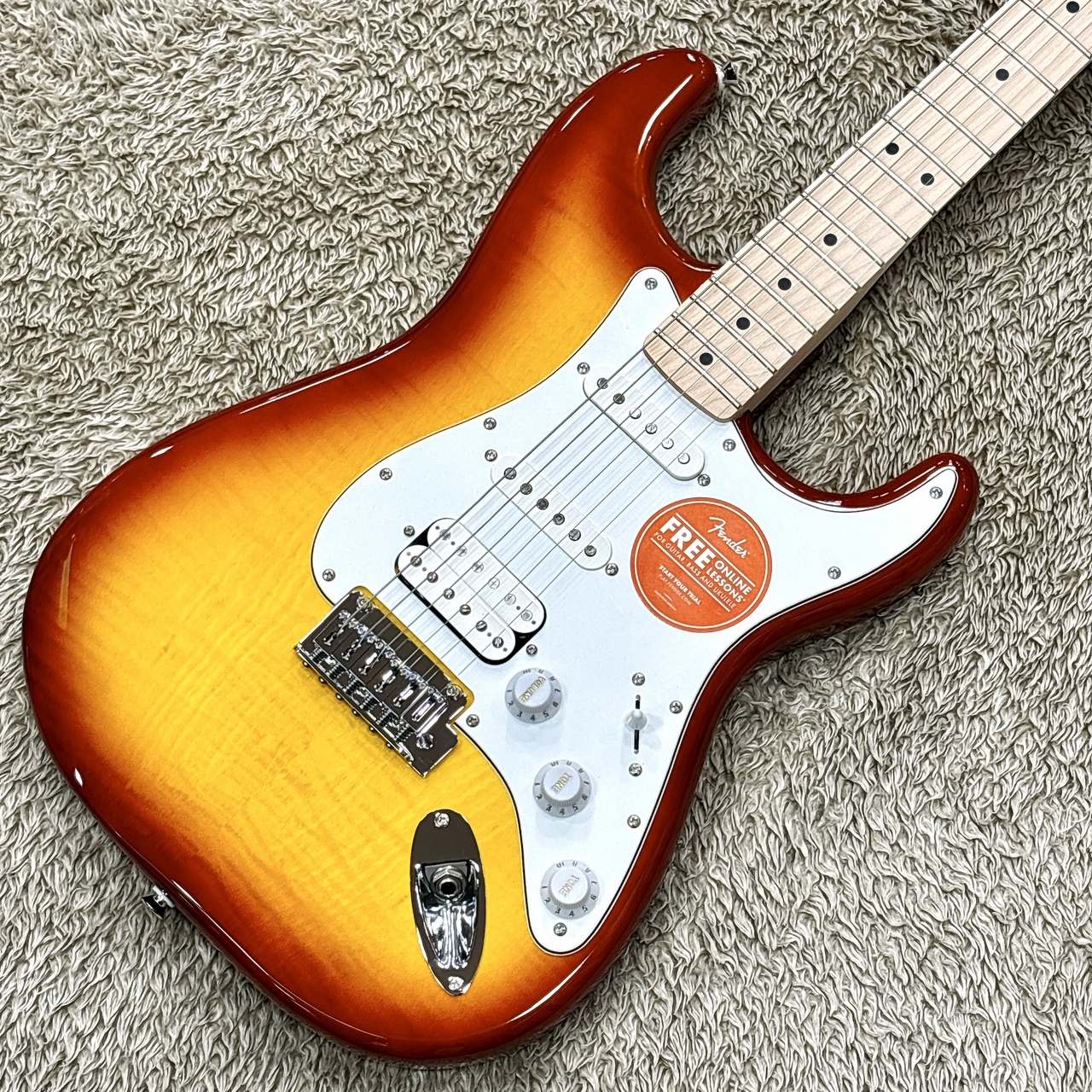 Squier ストラトキャスター サンバースト Fender エレキギターFender フェンダー ストラトキャスター