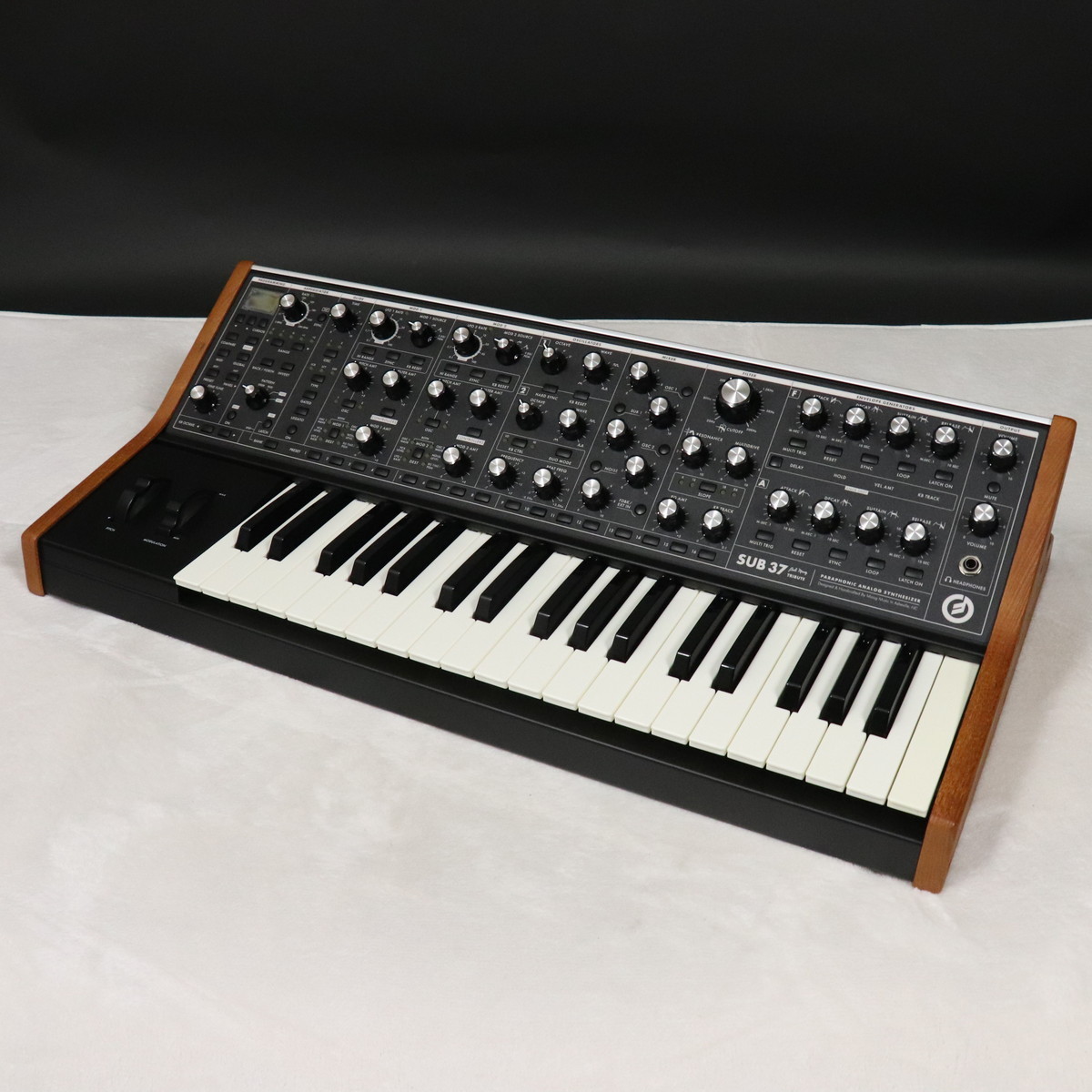 Moog SUB 37 【梅田店】（中古/送料無料）【楽器検索デジマート】