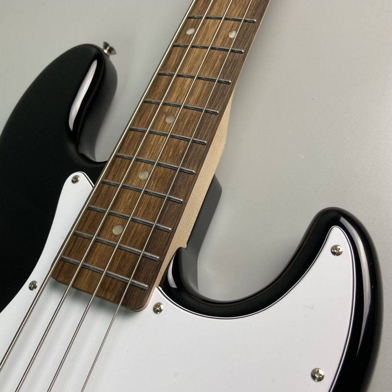新品エレキベースレイドバック LJB-5-R-JJ Vintage Black LaidBack LJB-5-R-JJ Vintage Black エレキベース 【現物画像